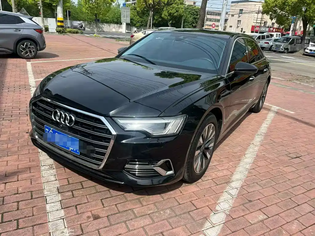 Audi A6L 2022