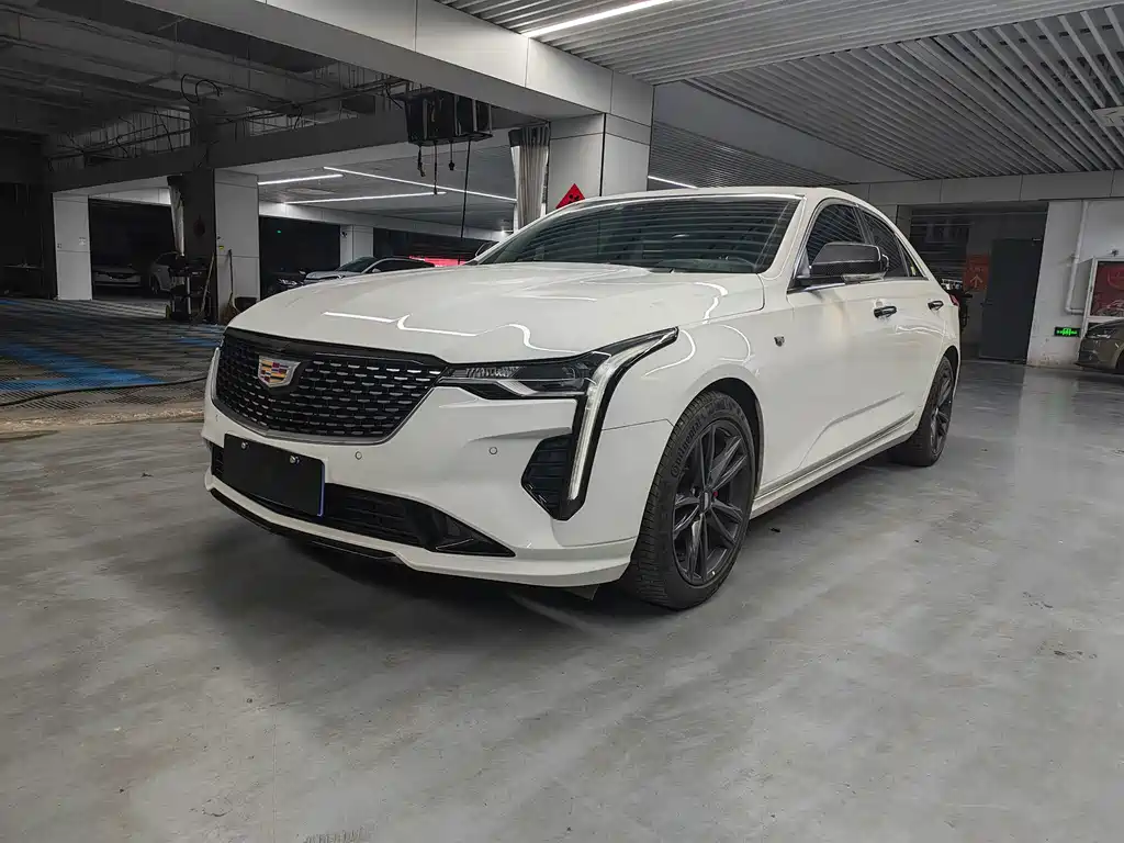Cadillac CT4
