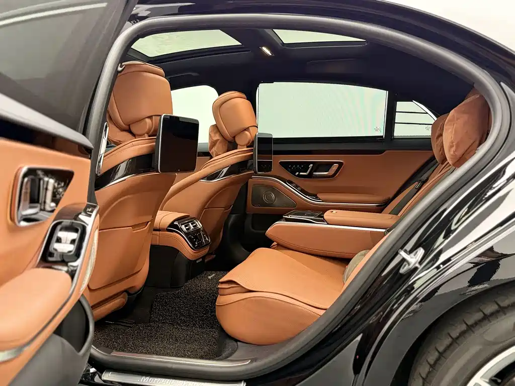 Mercedes-Benz S-Class — миниатюра 14