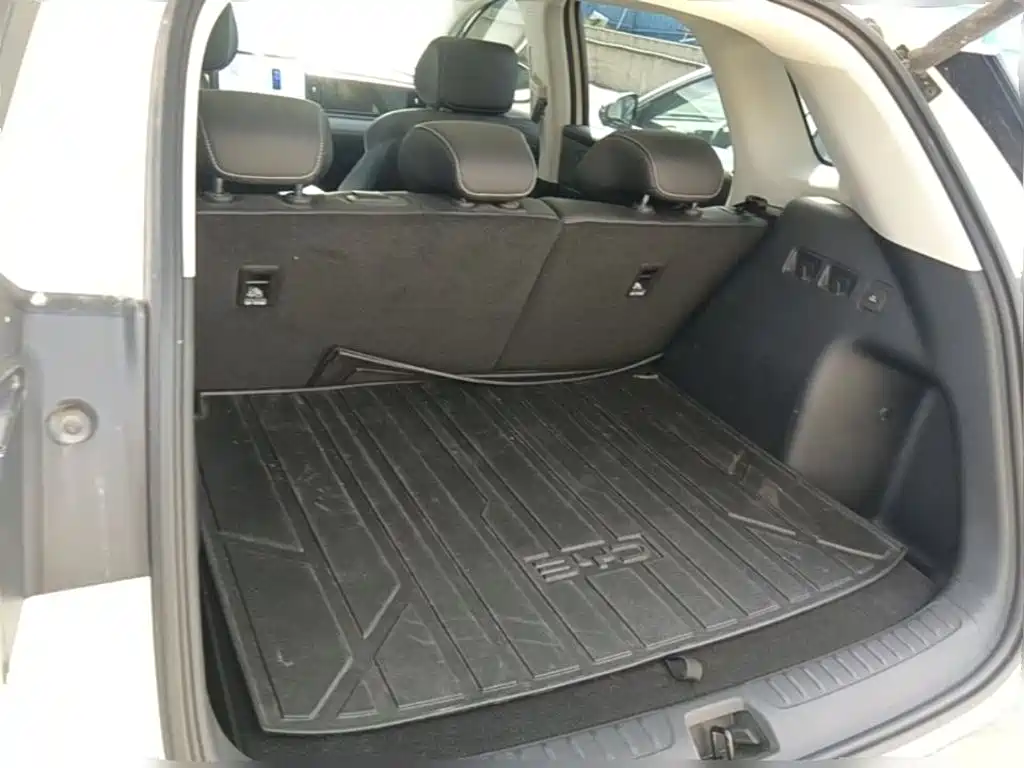 BYD Sealion 05 EV — миниатюра 24