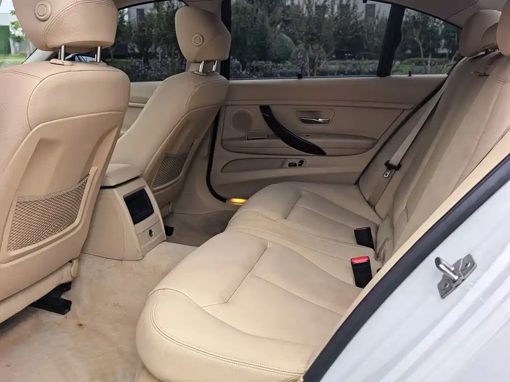 BMW 3 Series — миниатюра 5
