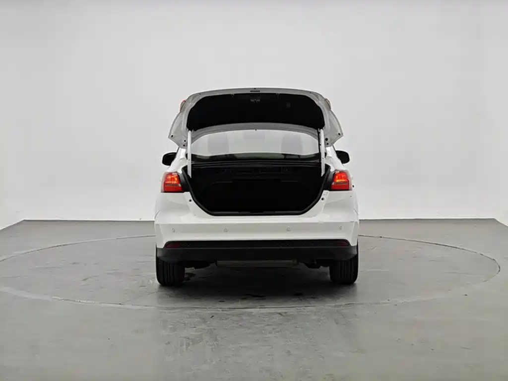 Ford Focus — миниатюра 9
