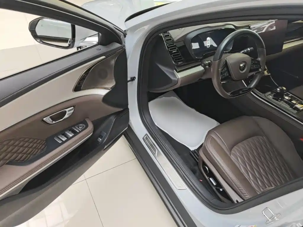 BYD Han — миниатюра 16