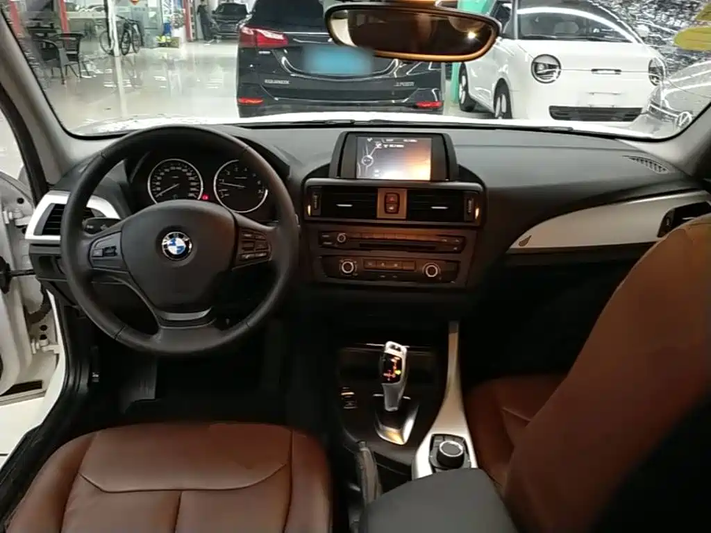 BMW 1 Series (Import) — миниатюра 10