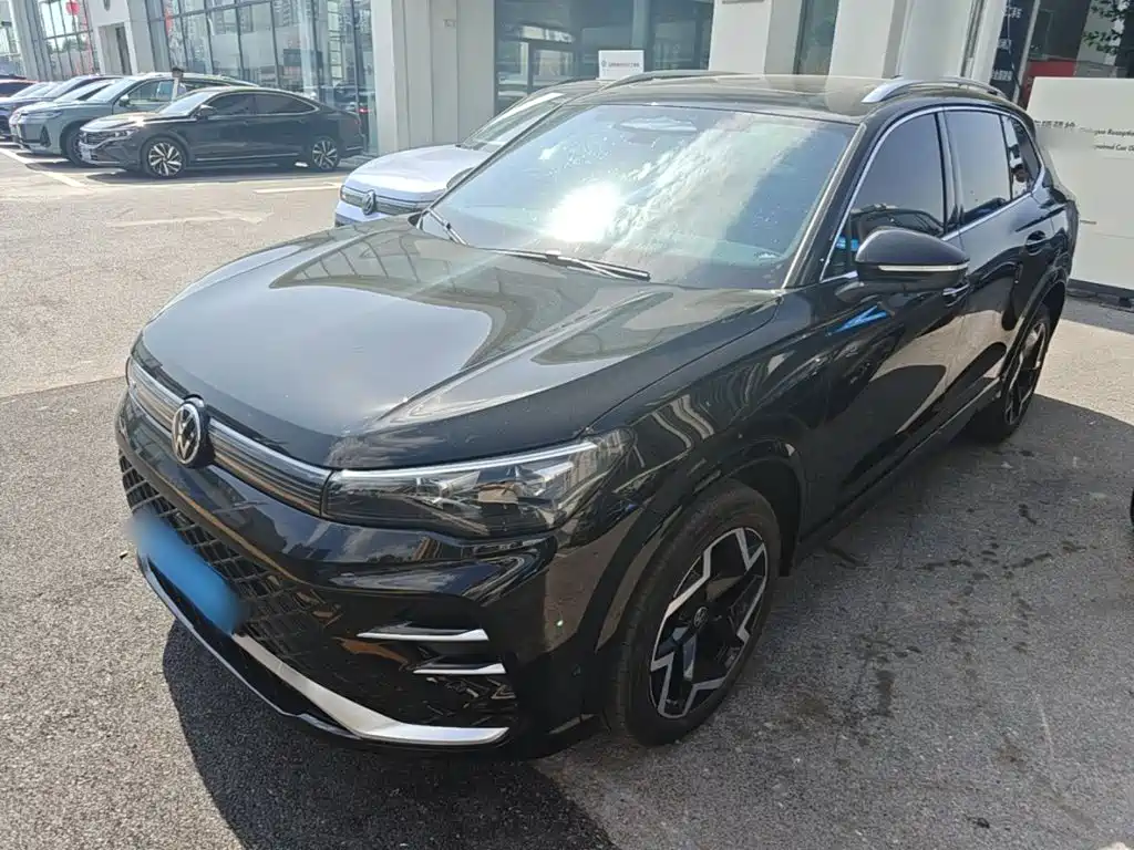 Volkswagen Tiguan L 2026 PRO 380TSI 2WD R-Line Smart Leader Edition