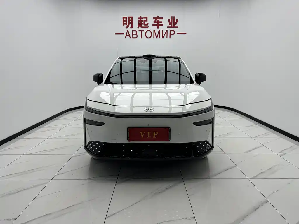 Toyota bZ3X - фото 2