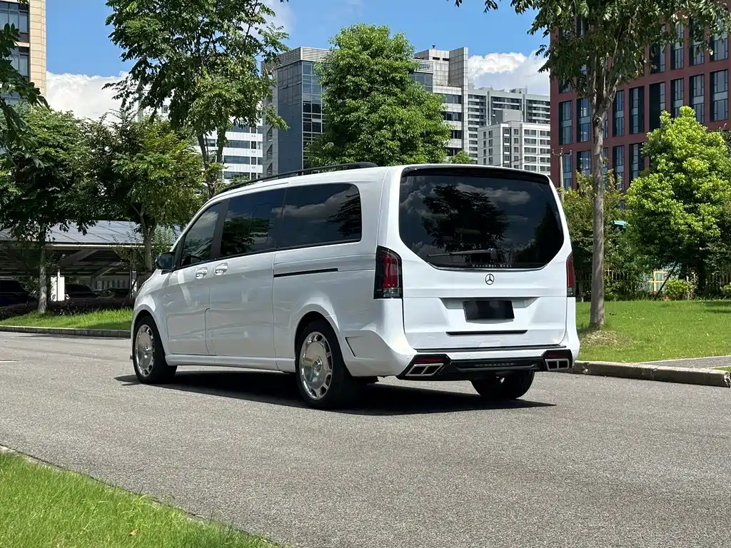 Mercedes-Benz V-Class — миниатюра 6