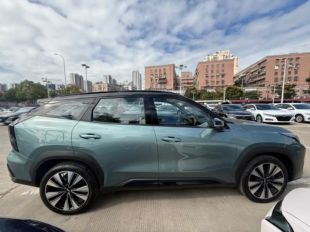Geely Boyue L — миниатюра 4