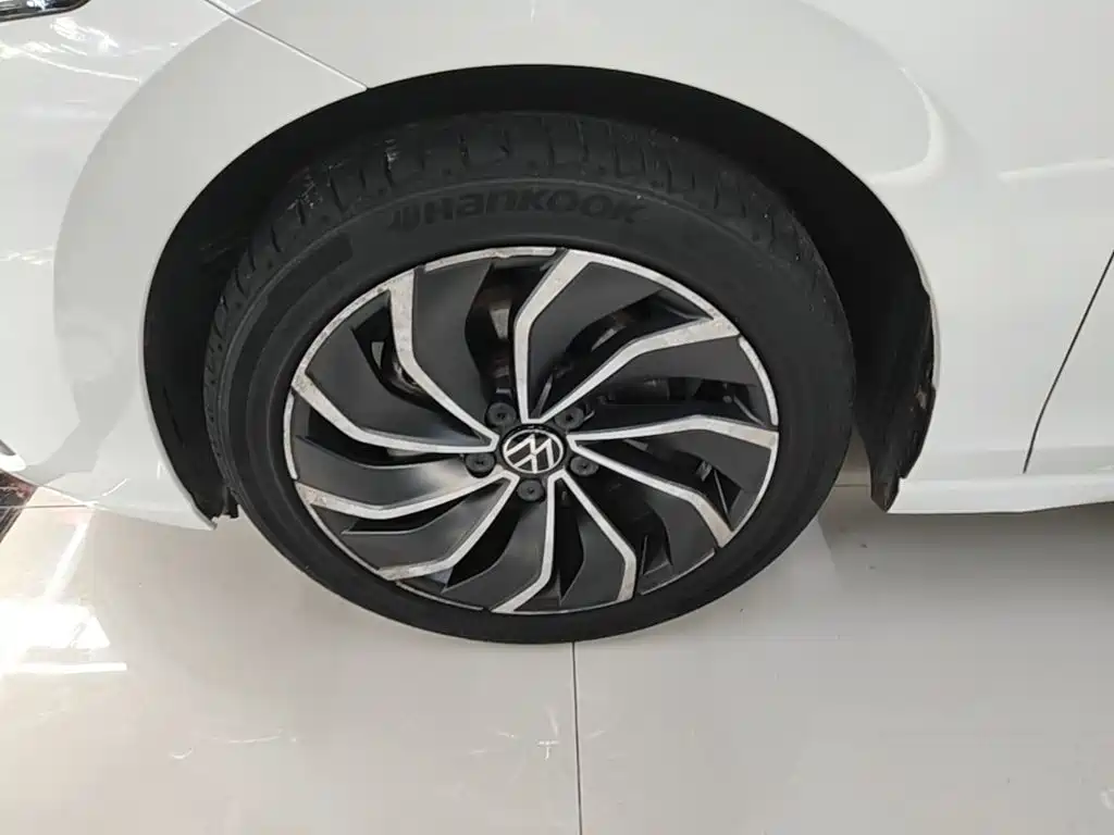 Volkswagen Golf — миниатюра 23