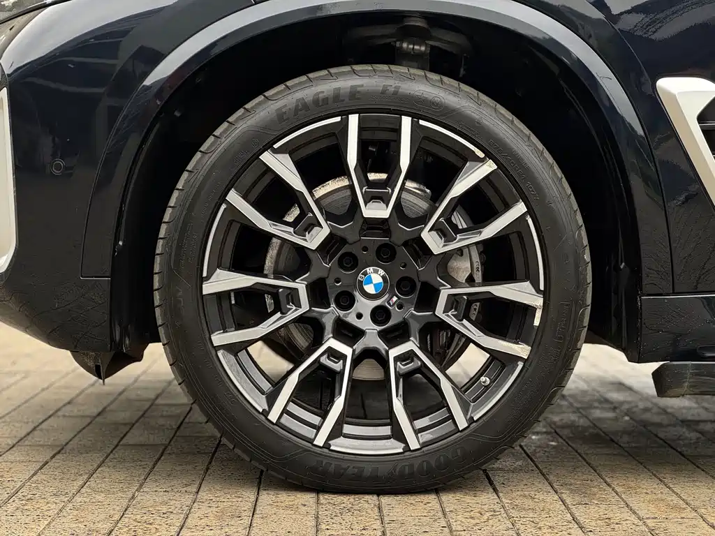 BMW X5 2023 xDrive 40Li M Sport
