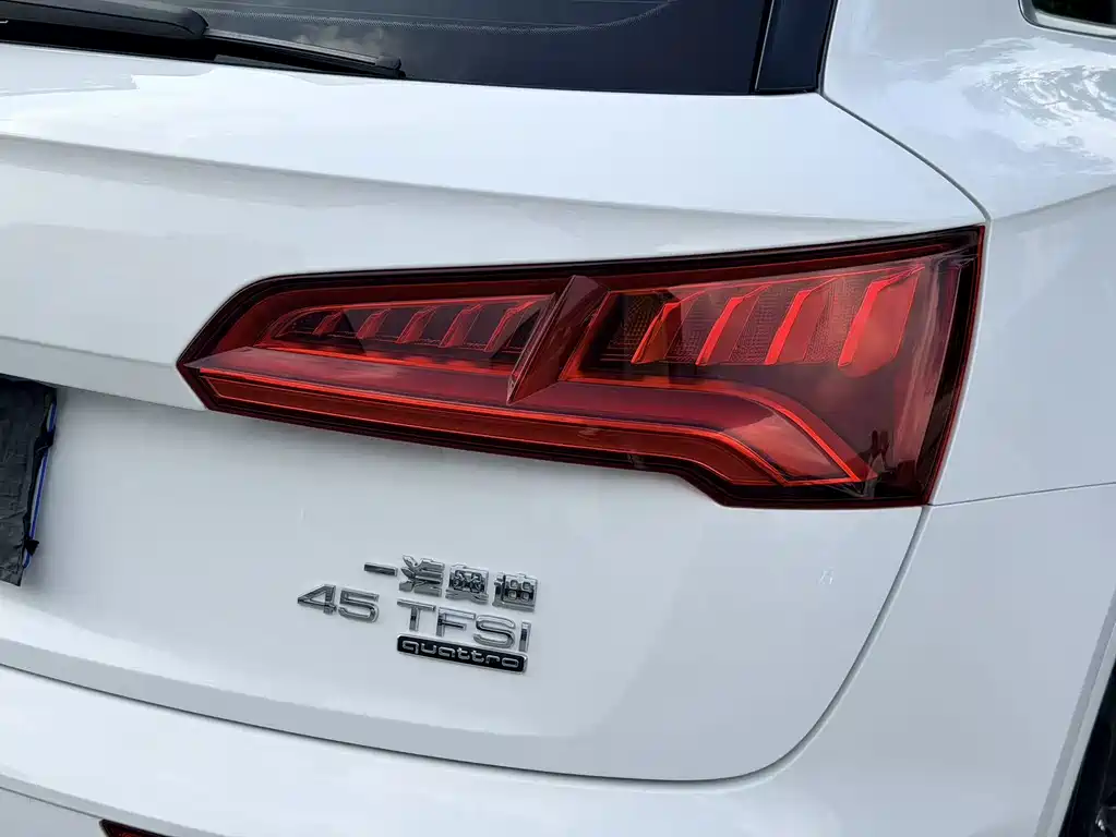 Audi Q5L — миниатюра 12