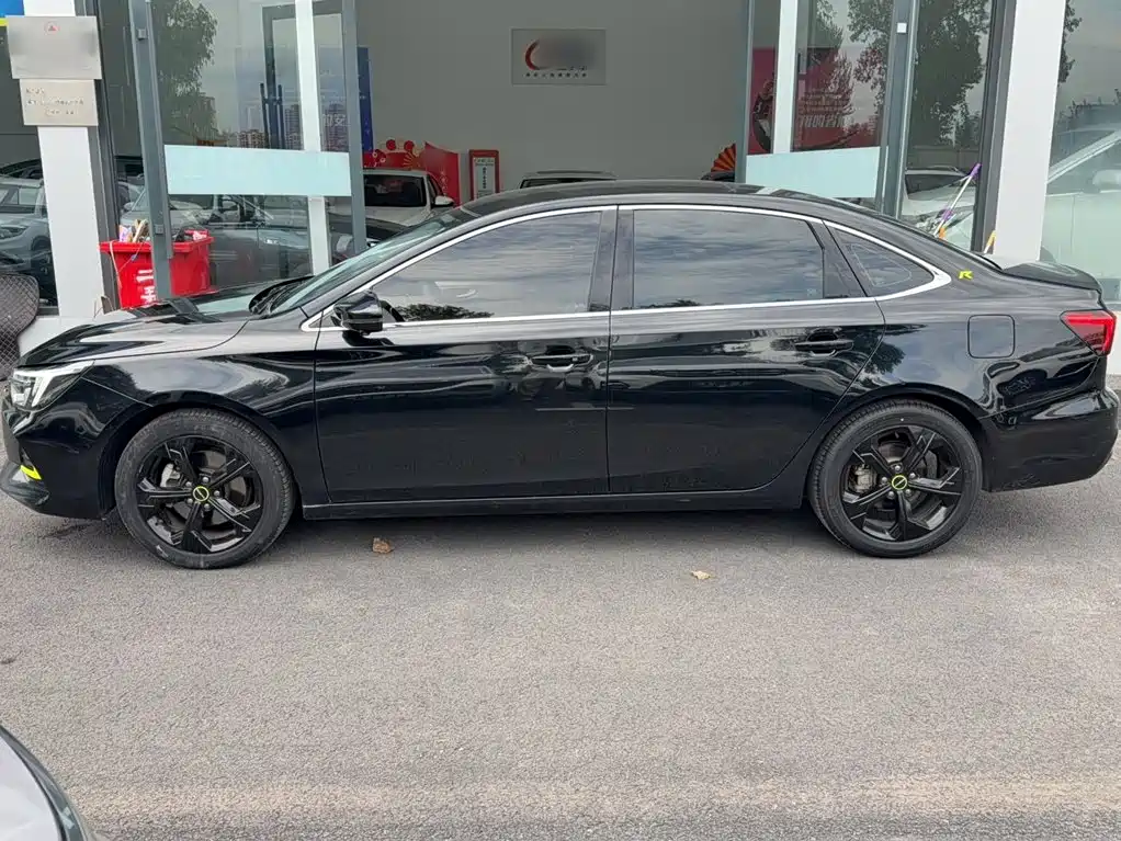 Roewe i6 MAX — миниатюра 13