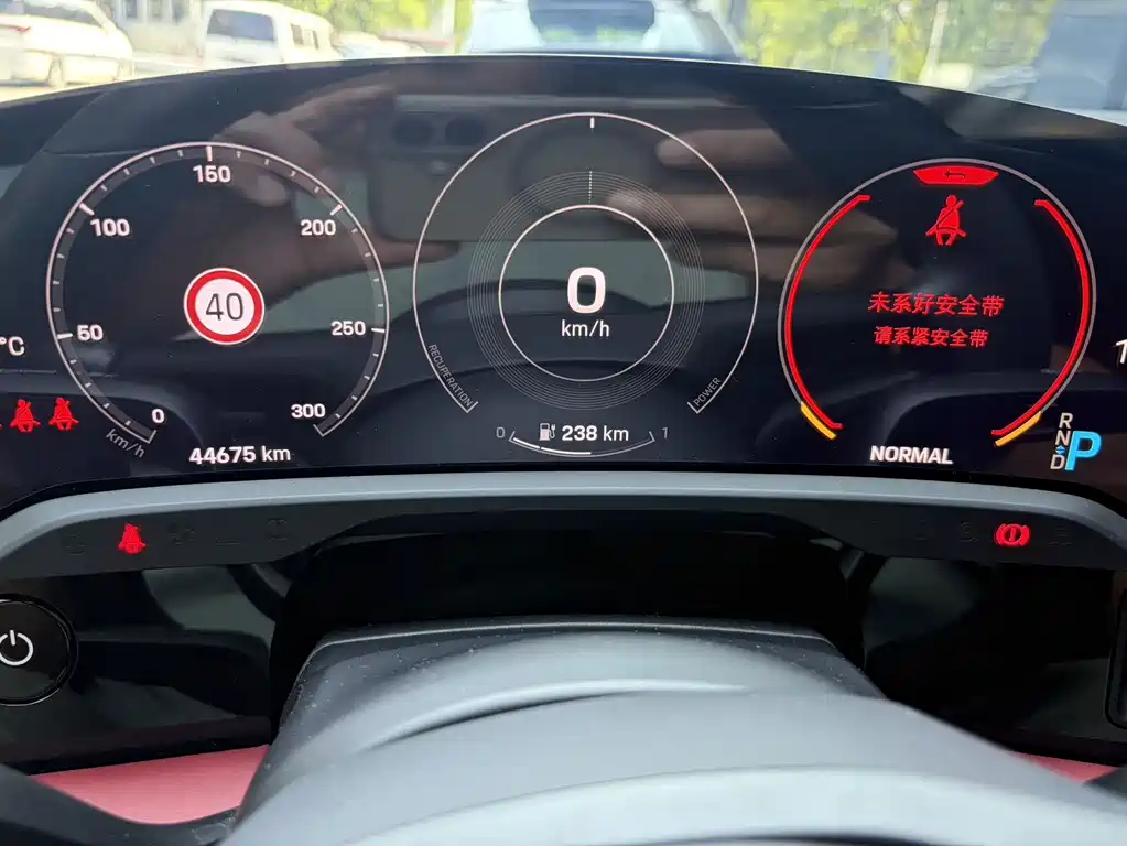 Porsche Taycan — миниатюра 10