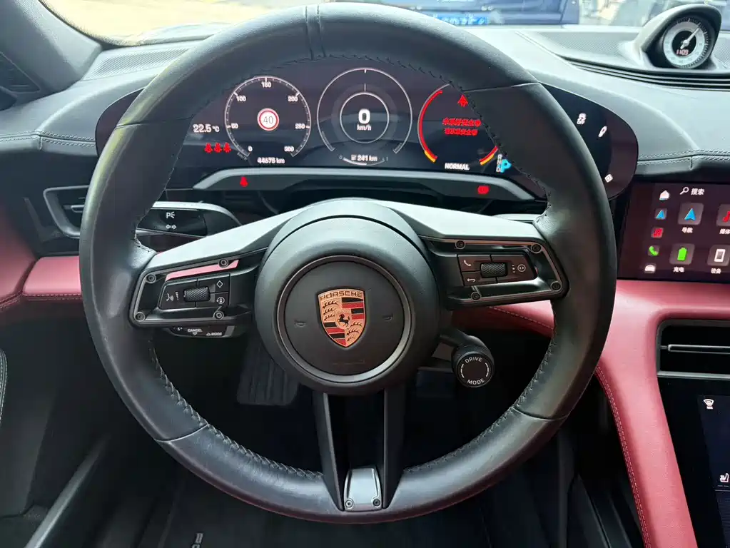 Porsche Taycan — миниатюра 16