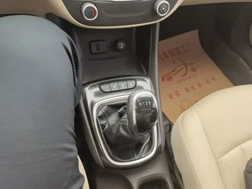 Buick Verano — миниатюра 14