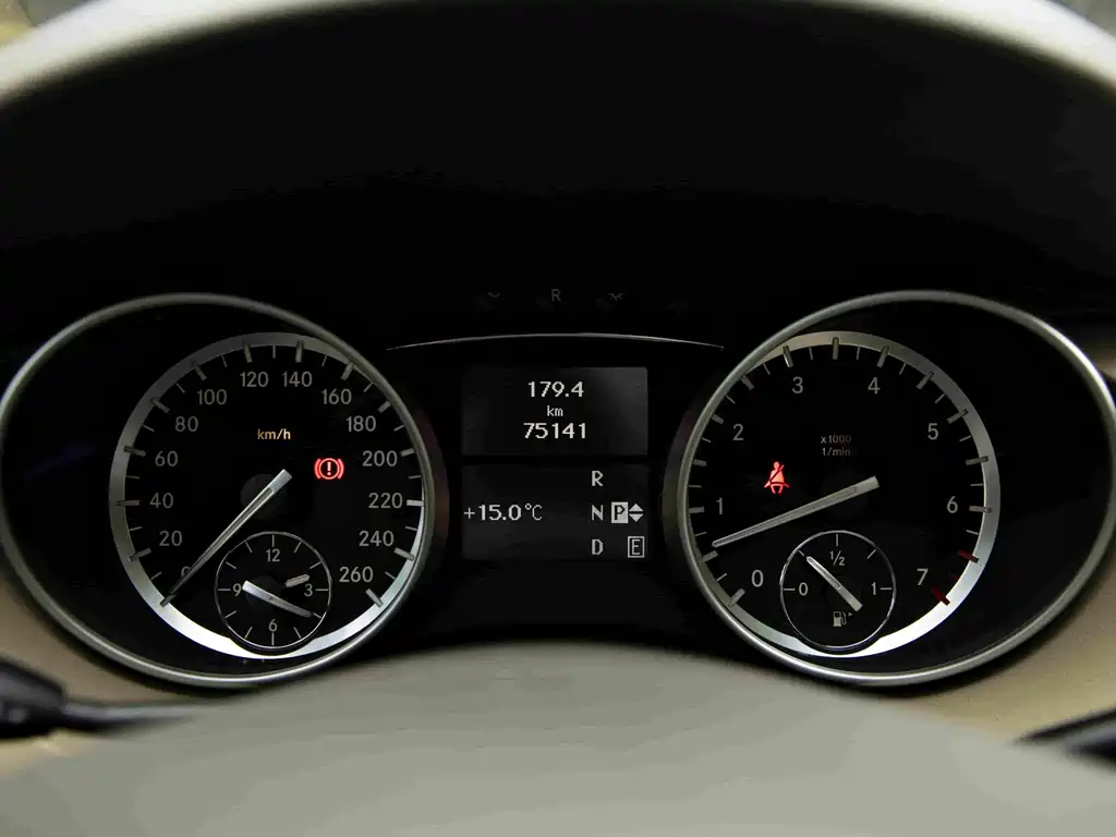 Mercedes-Benz R-Class — миниатюра 20