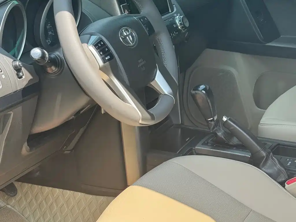 Toyota Prado (Import) — миниатюра 10