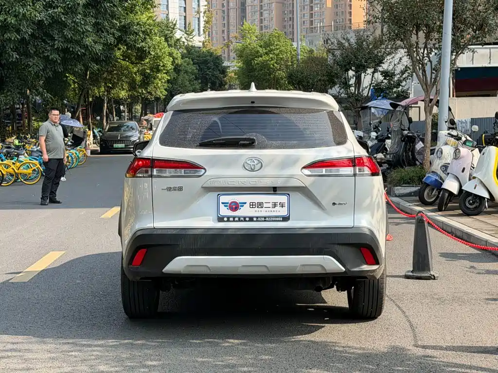 Toyota Corolla Cross — миниатюра 5