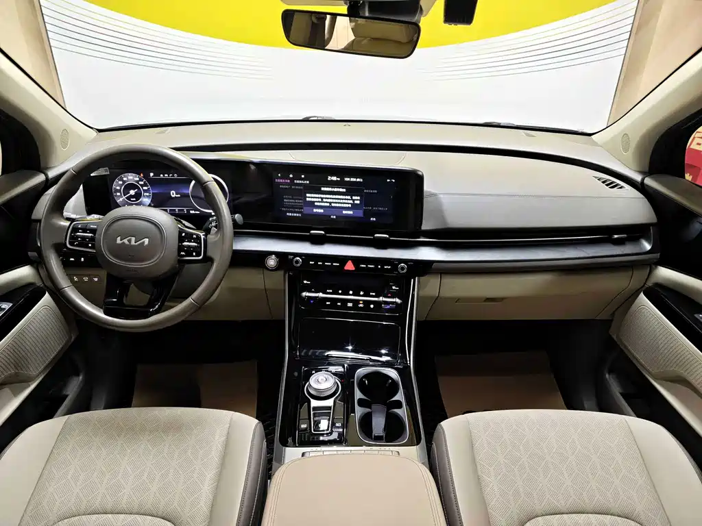 Kia Carnival — миниатюра 8