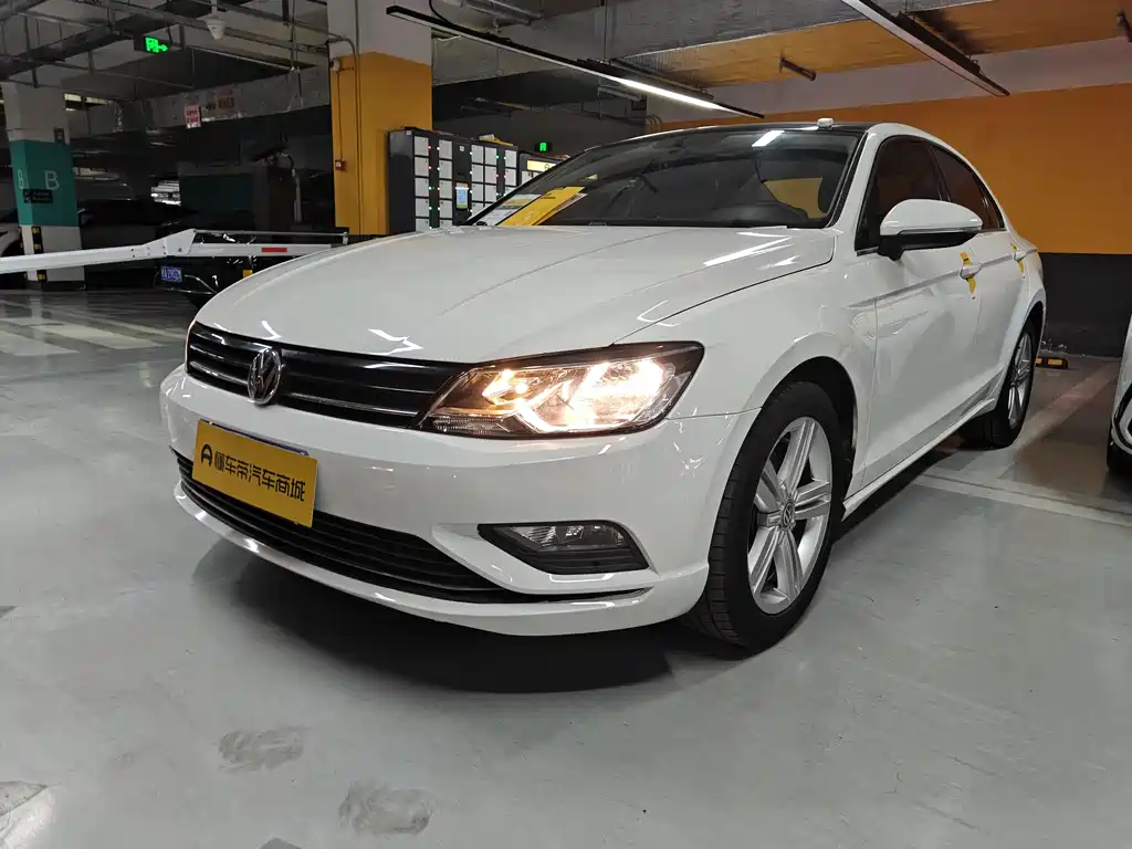 Volkswagen Lamando 2015