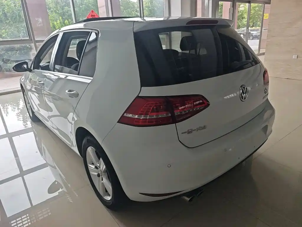 Volkswagen Golf — миниатюра 5