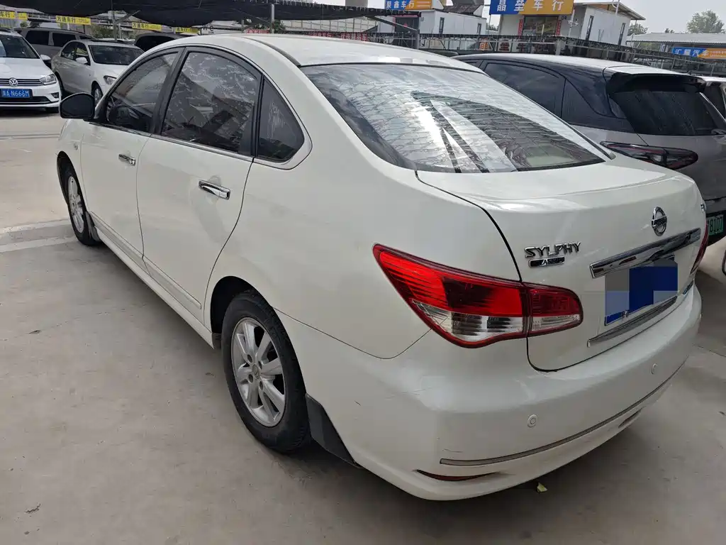 Nissan Sylphy — миниатюра 6