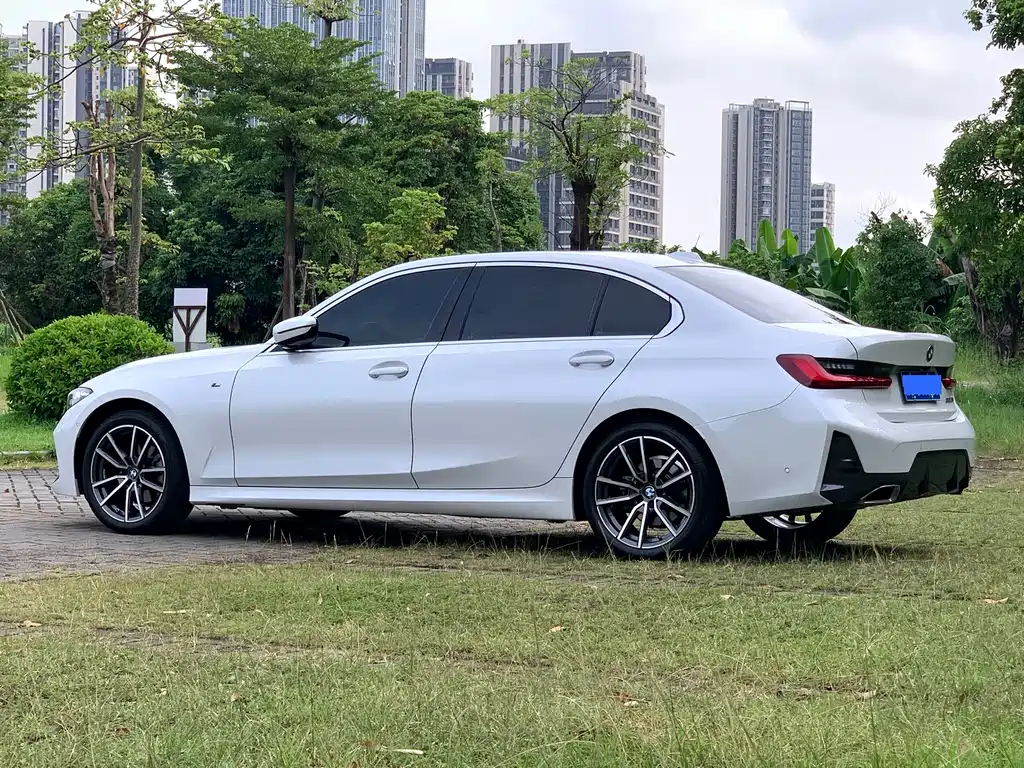 BMW 3 Series — миниатюра 4