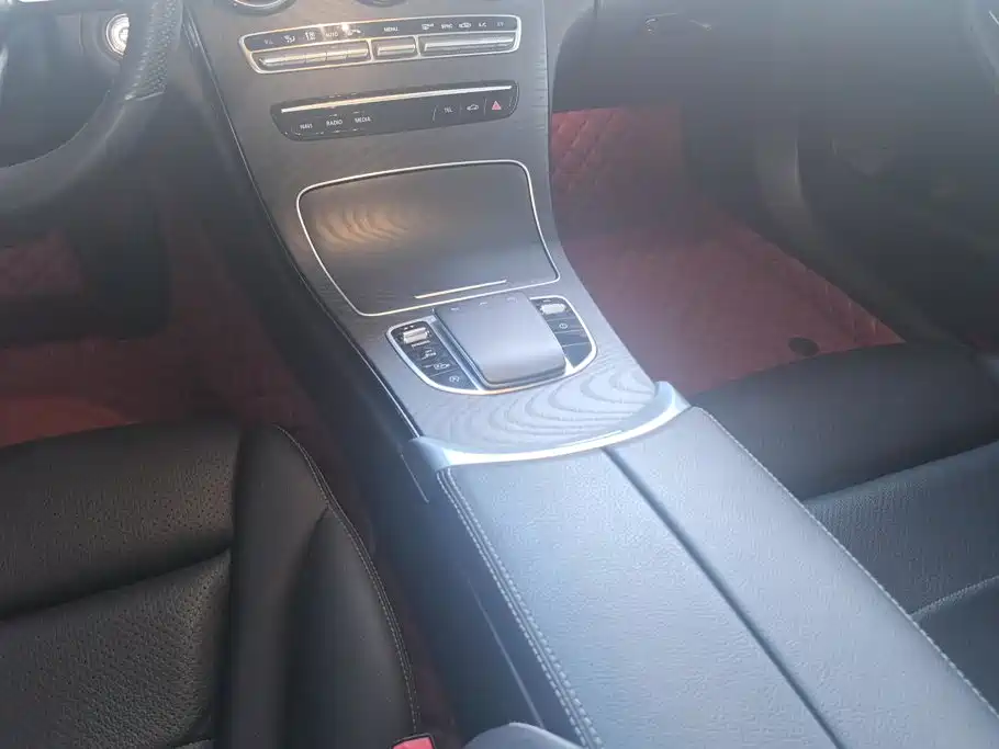 Mercedes-Benz C-Class — миниатюра 16