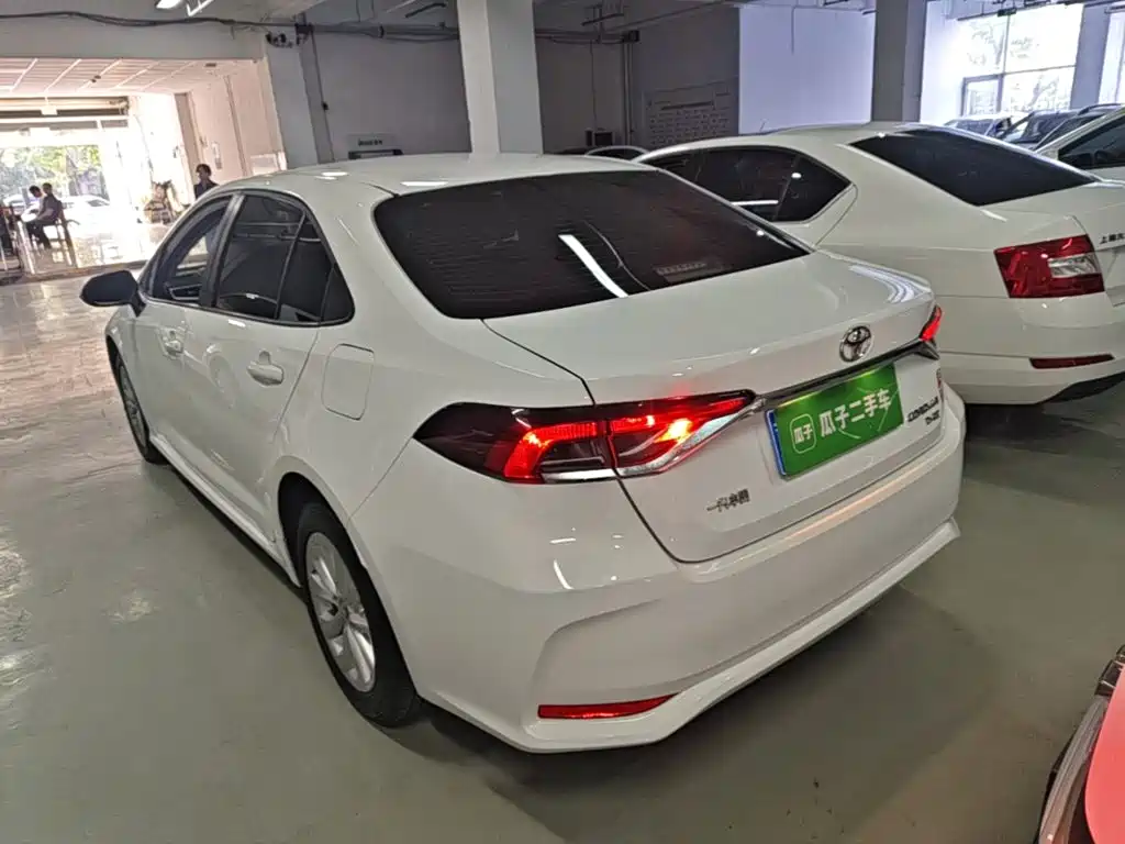 Toyota Corolla — миниатюра 5