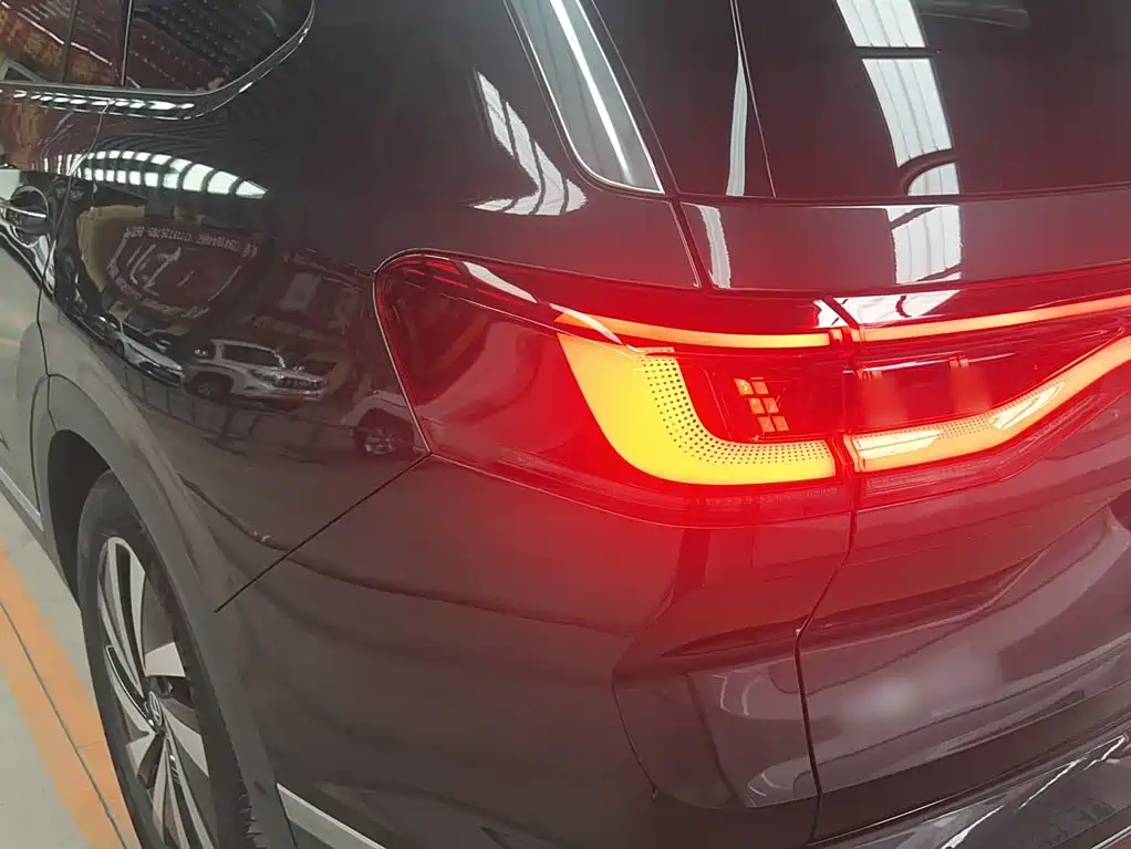 Volkswagen Viloran 2022 380TSI Luxury Pro 7 мест