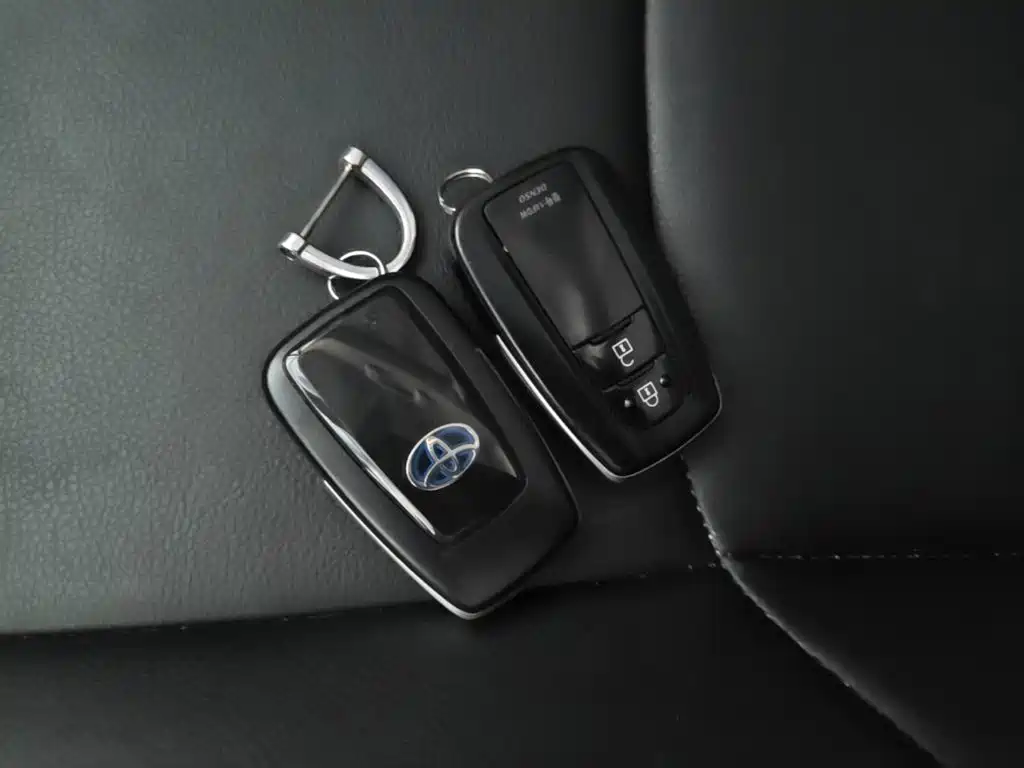 Toyota IZOA — миниатюра 17
