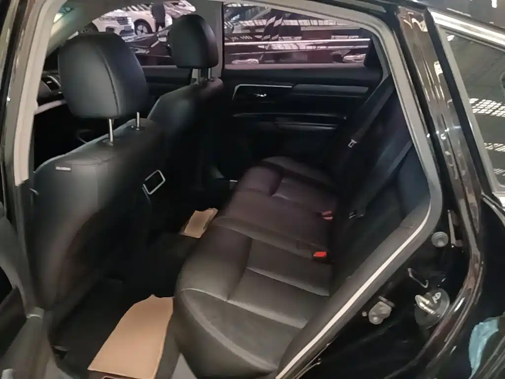 Nissan Teana — миниатюра 17