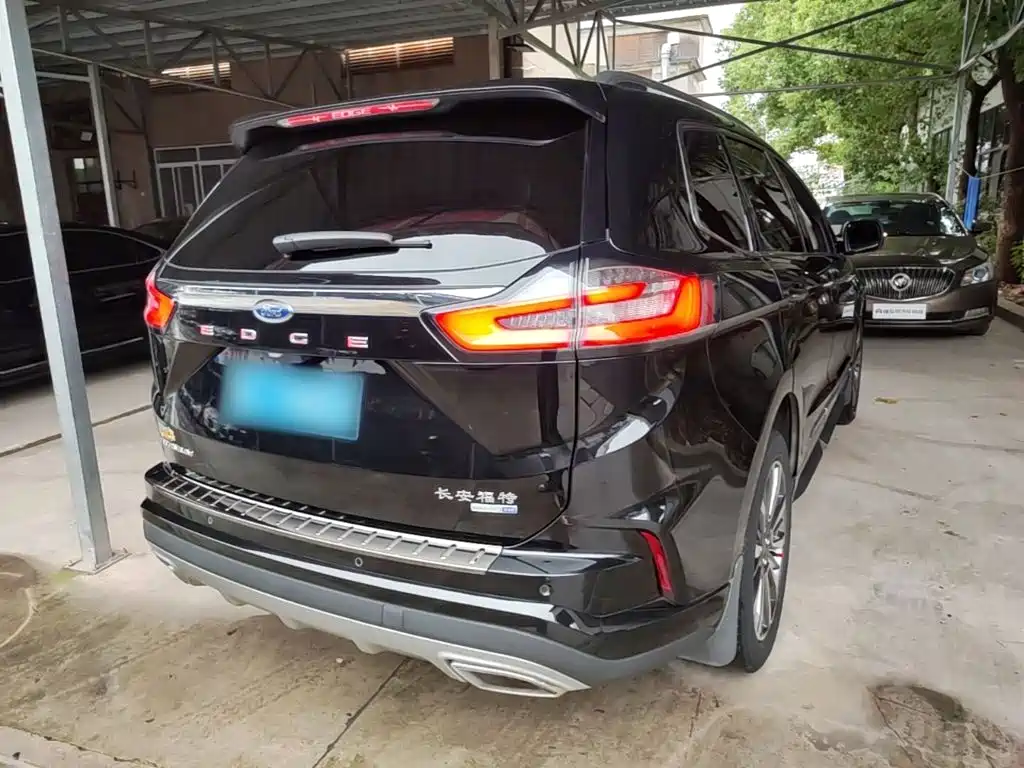 Ford Edge — миниатюра 7