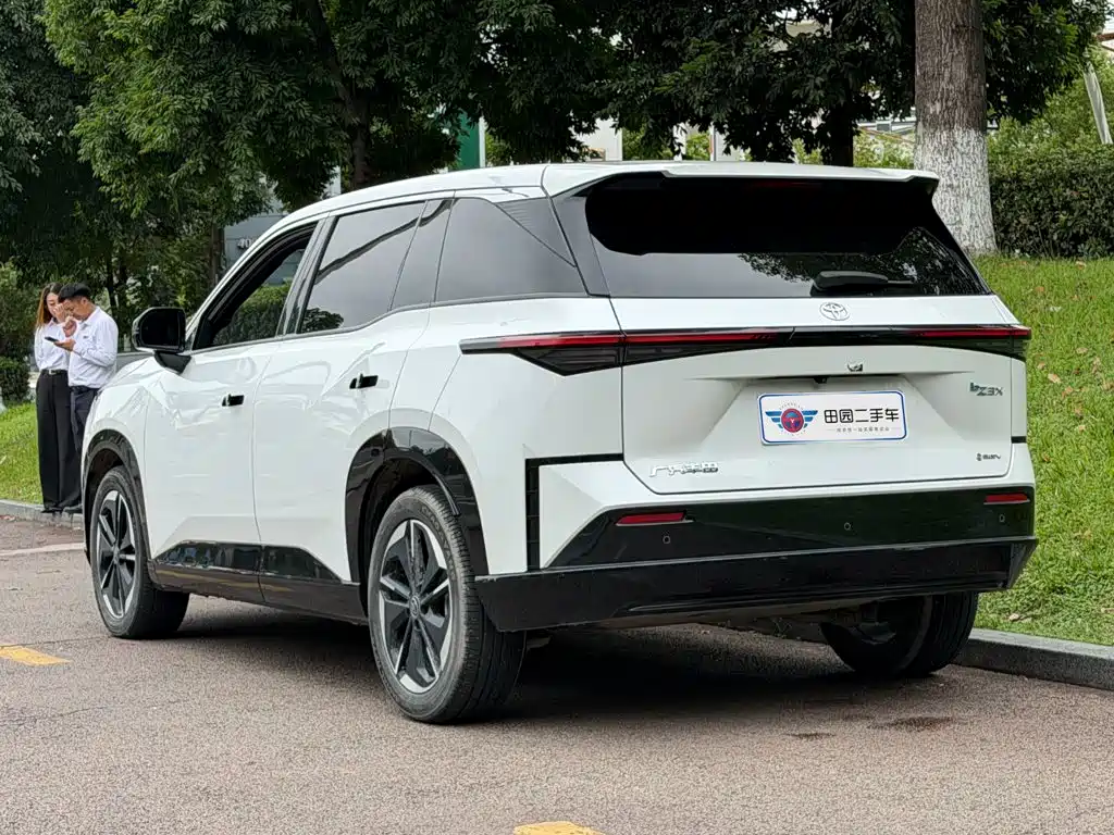Toyota bZ3X — миниатюра 4