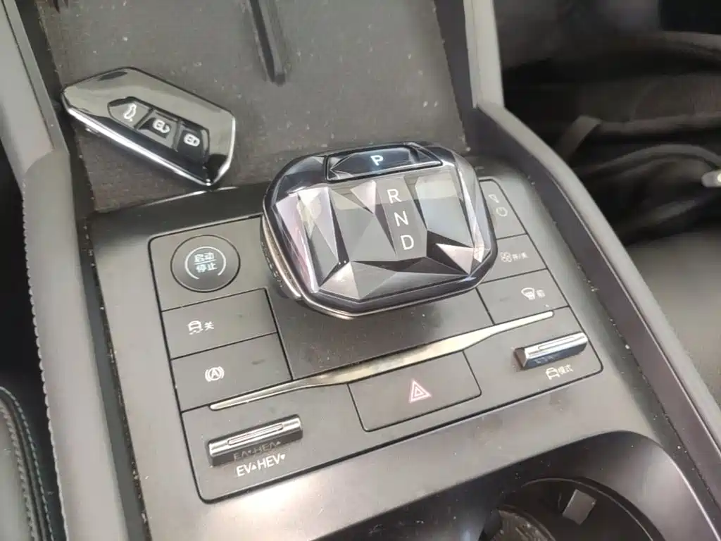 BYD Qin L — миниатюра 14