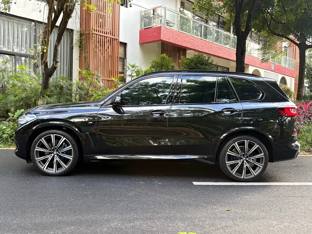 BMW X5 2022 xDrive40i Premium M Sport