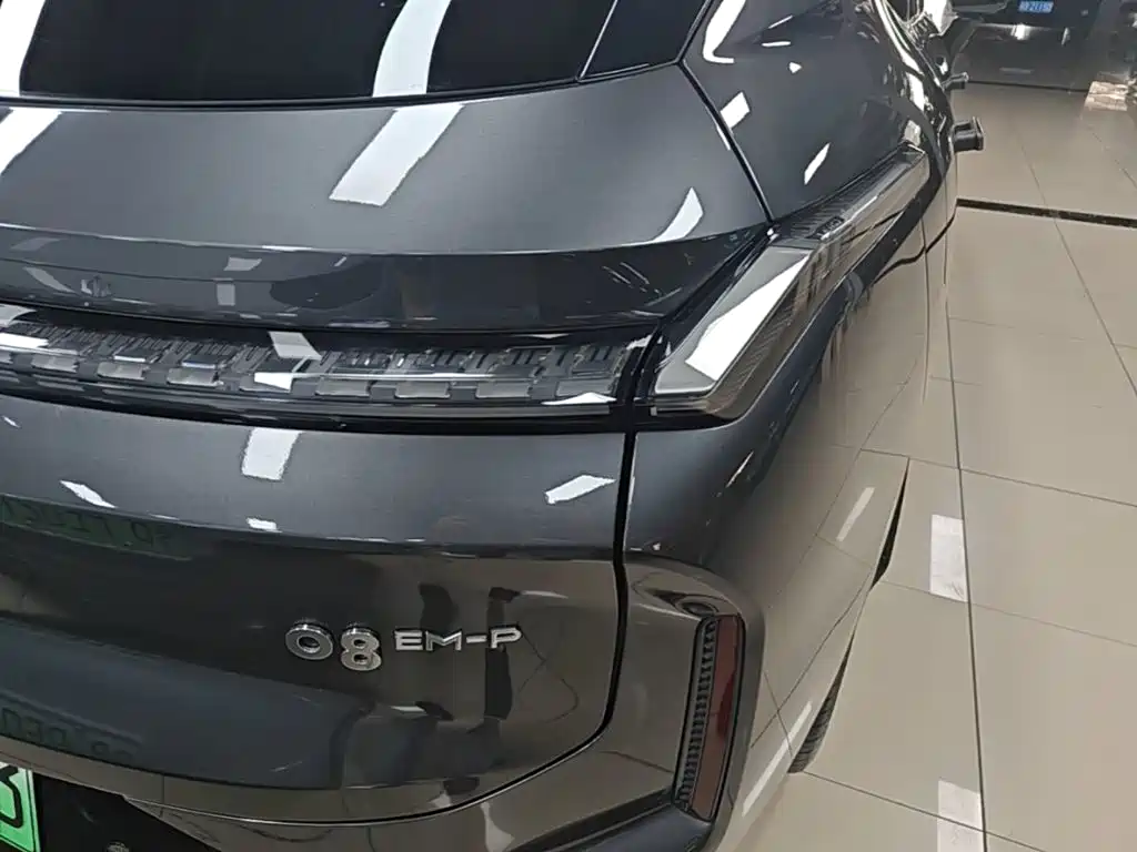 Lynk & Co 08 EM-P — миниатюра 8