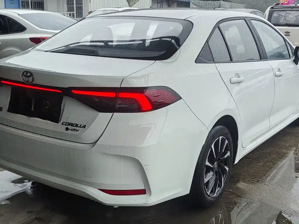Toyota Corolla — миниатюра 14