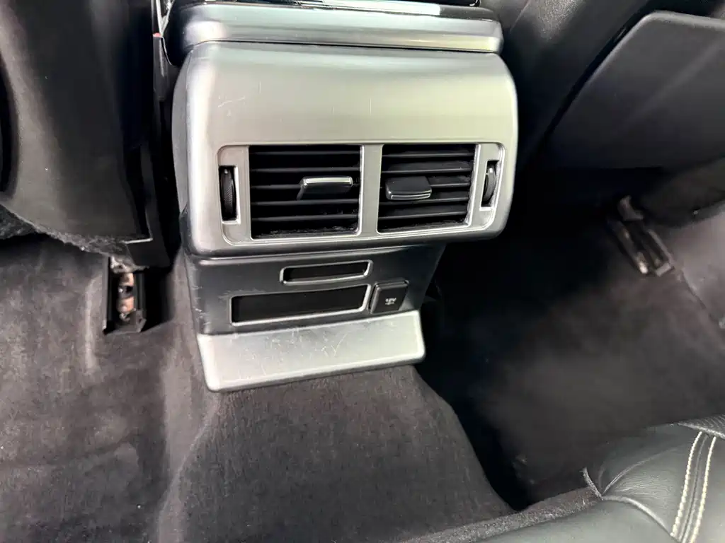 Land Rover Velar — миниатюра 34