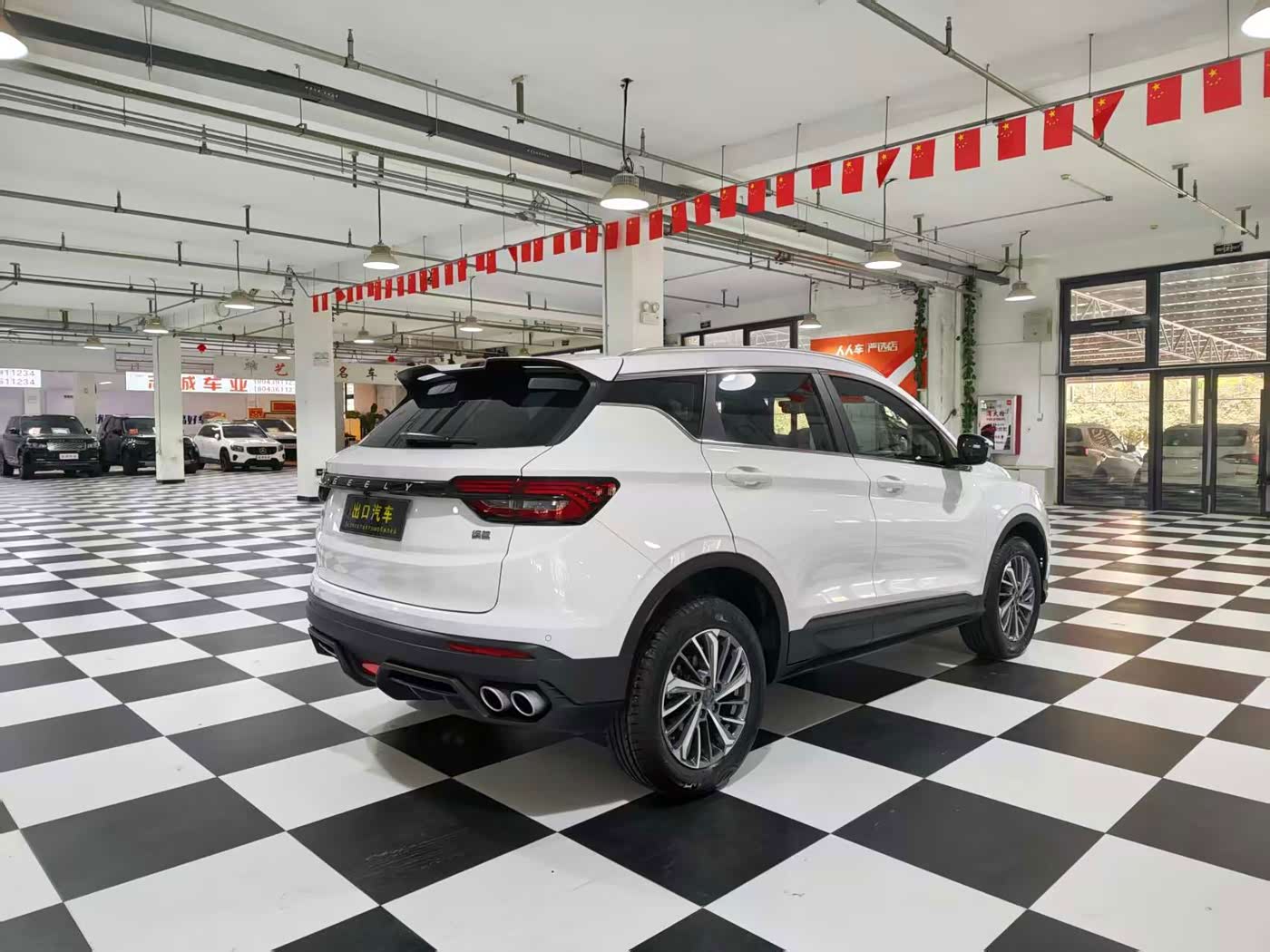 Geely Binyue 1.4 л 2022 г. Белый, пробег 9200 км