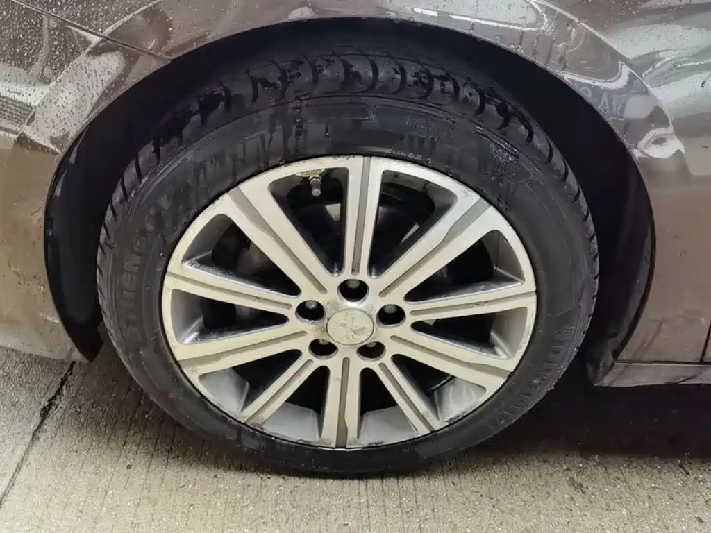 Peugeot 408 — миниатюра 23