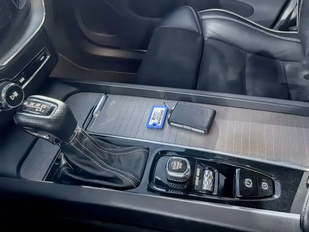 Volvo XC60 — миниатюра 20