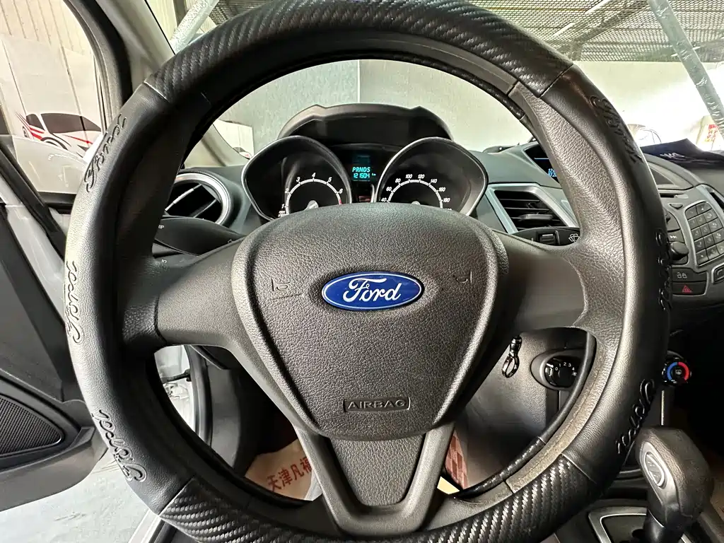 Ford Fiesta — миниатюра 11