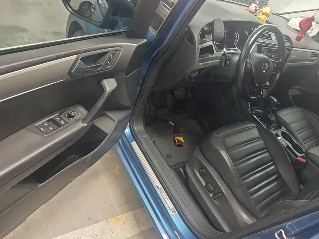 Volkswagen Touran — миниатюра 16