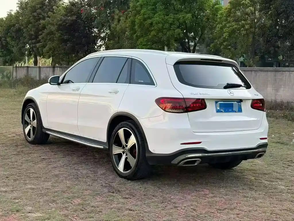 Mercedes-Benz GLC — миниатюра 9