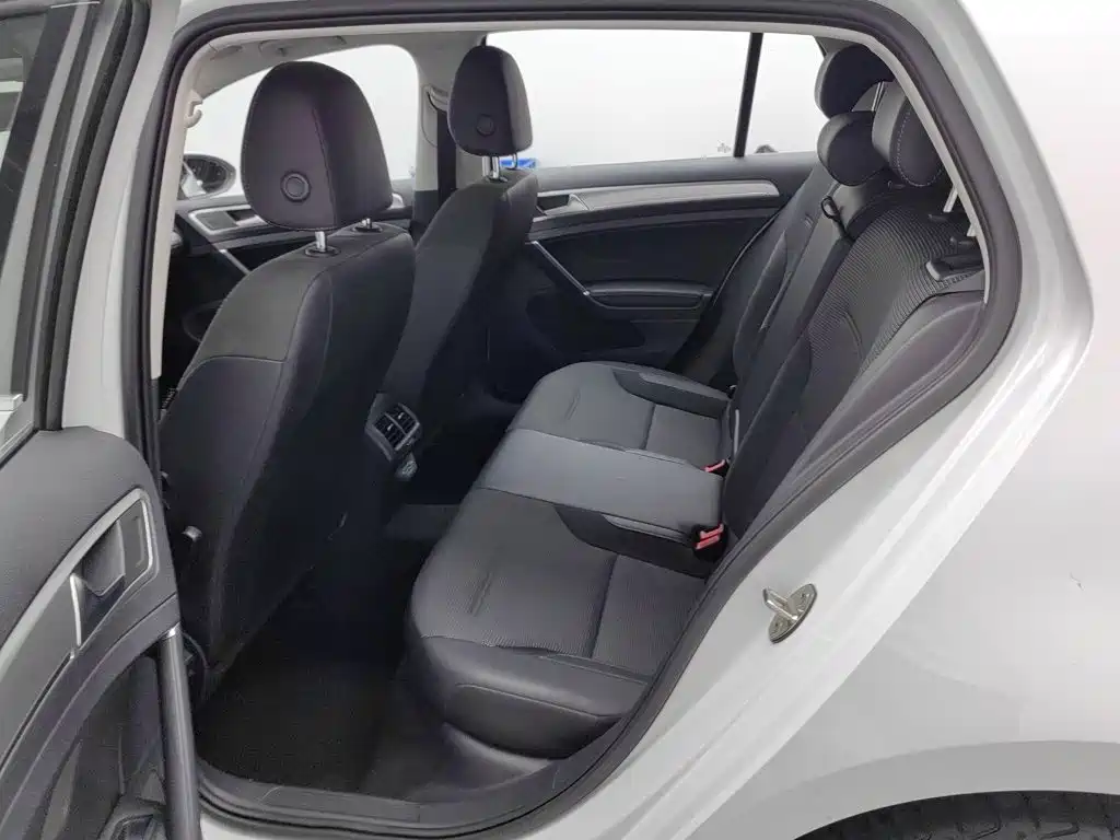 Volkswagen Golf — миниатюра 15