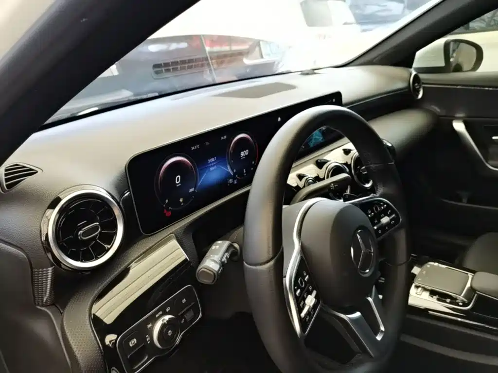 Mercedes-Benz A-Class (Import) — миниатюра 10