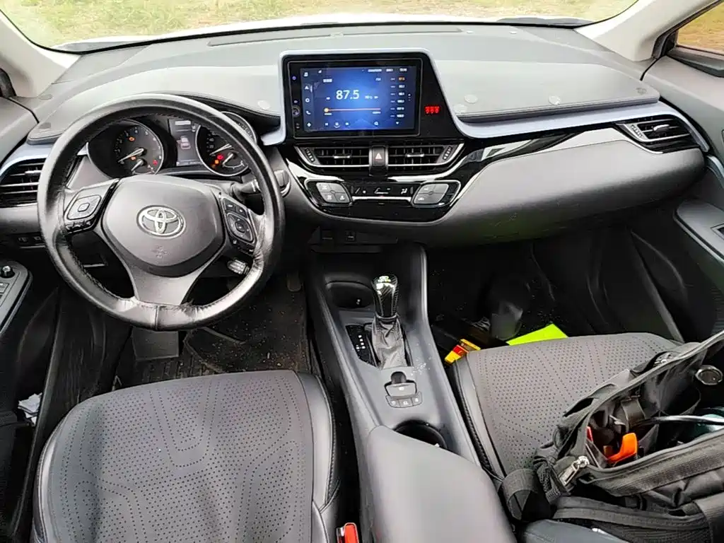 Toyota IZOA — миниатюра 14