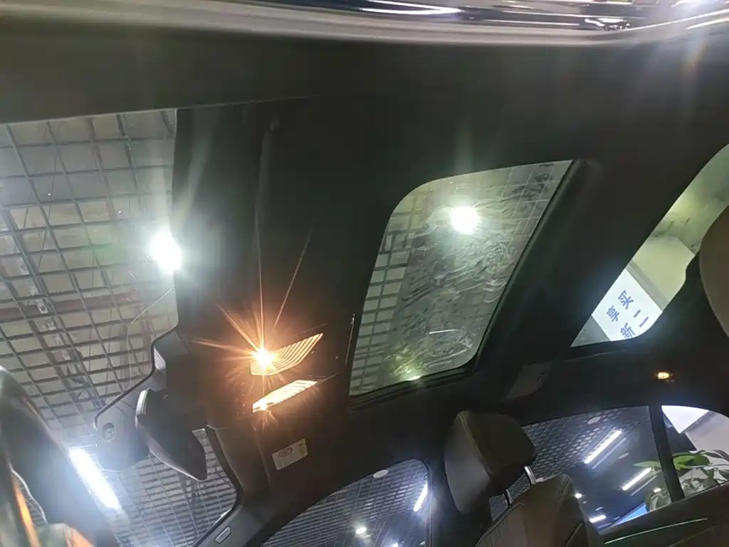 BMW 5 Series — миниатюра 18