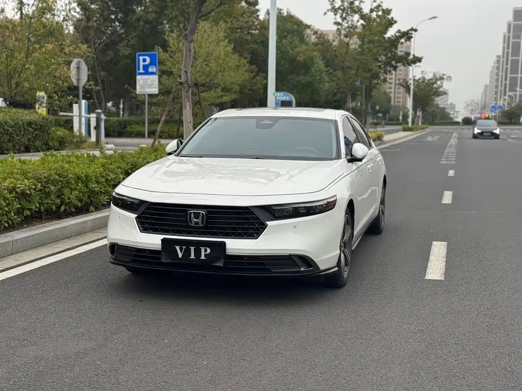 Honda Accord — миниатюра 2